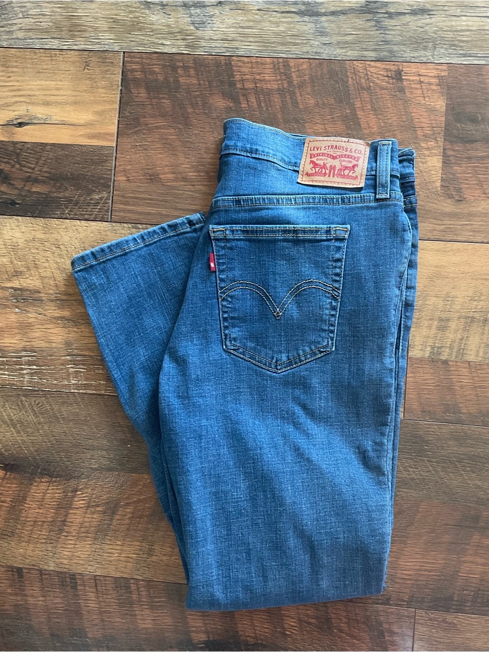 Levi’s Boyfriend Jeans Ripped 28